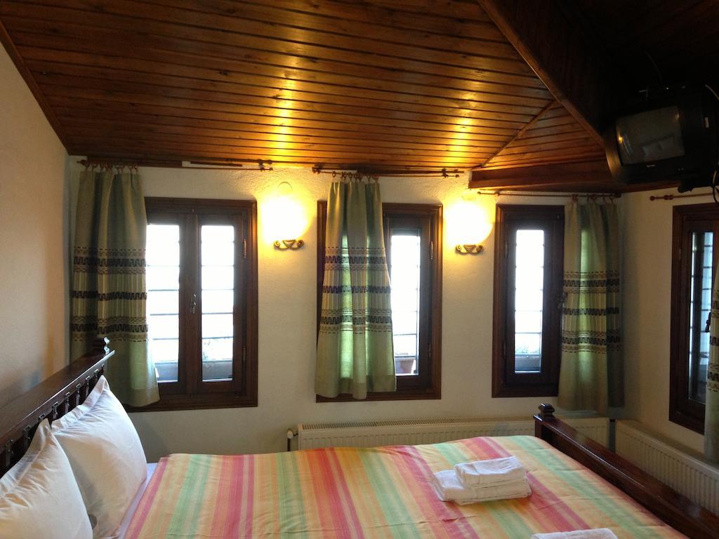 Guesthouse Eleni Палеос-Пантелеймонас Екстер'єр фото